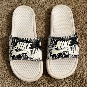 Nike slides